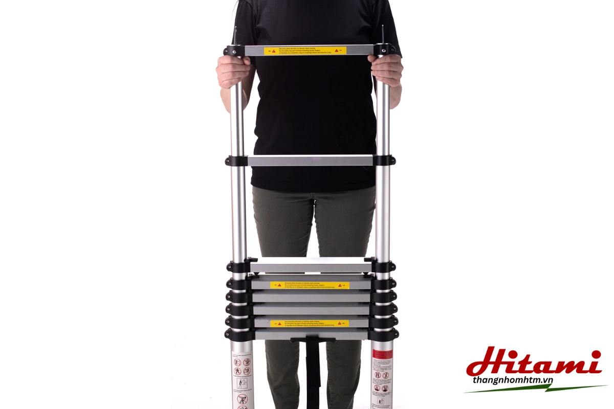 Thang nhôm rút đôi có khả năng điều chỉnh độ cao linh hoạt