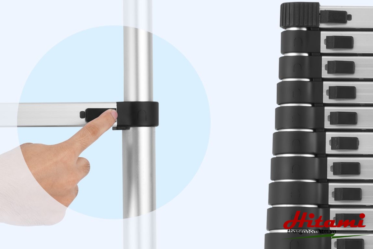 Không nhấn đồng thời hai chốt khóa